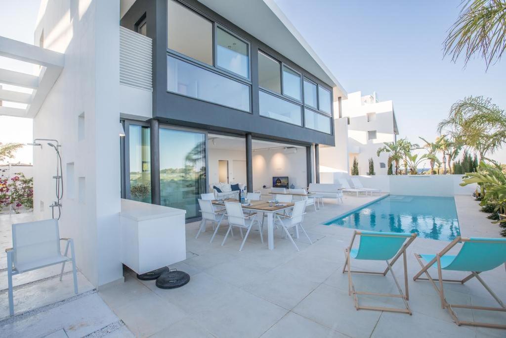 The White H Villa, Protaras, Fresh And Peaceful Paralimni Buitenkant foto