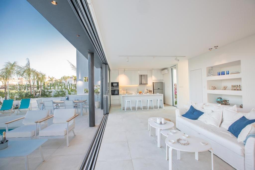 The White H Villa, Protaras, Fresh And Peaceful Paralimni Buitenkant foto