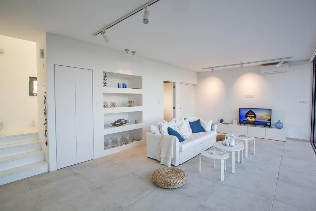 The White H Villa, Protaras, Fresh And Peaceful Paralimni Buitenkant foto
